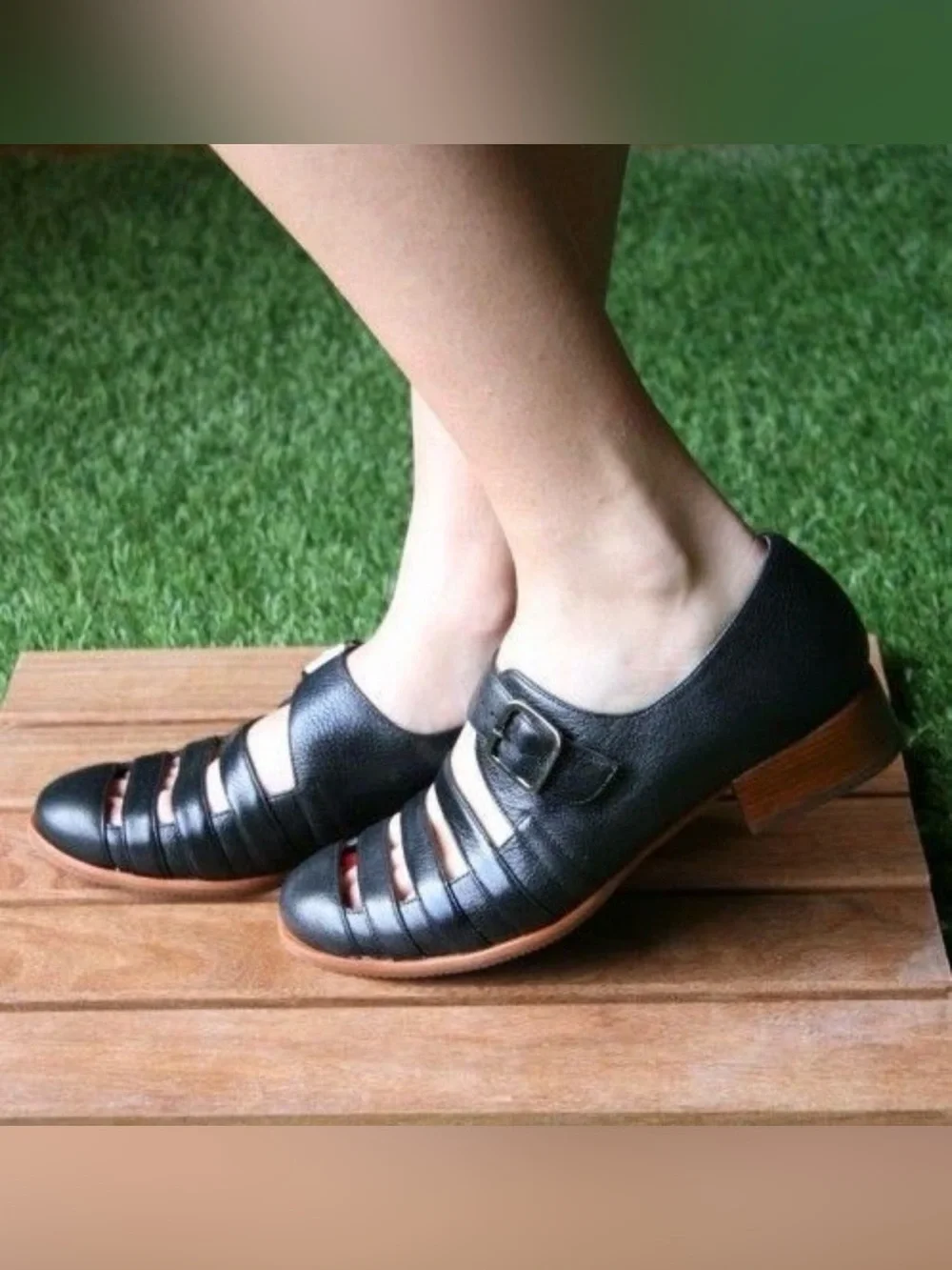 Preowned Chie Mihara Zippy Flats in Black Size 39